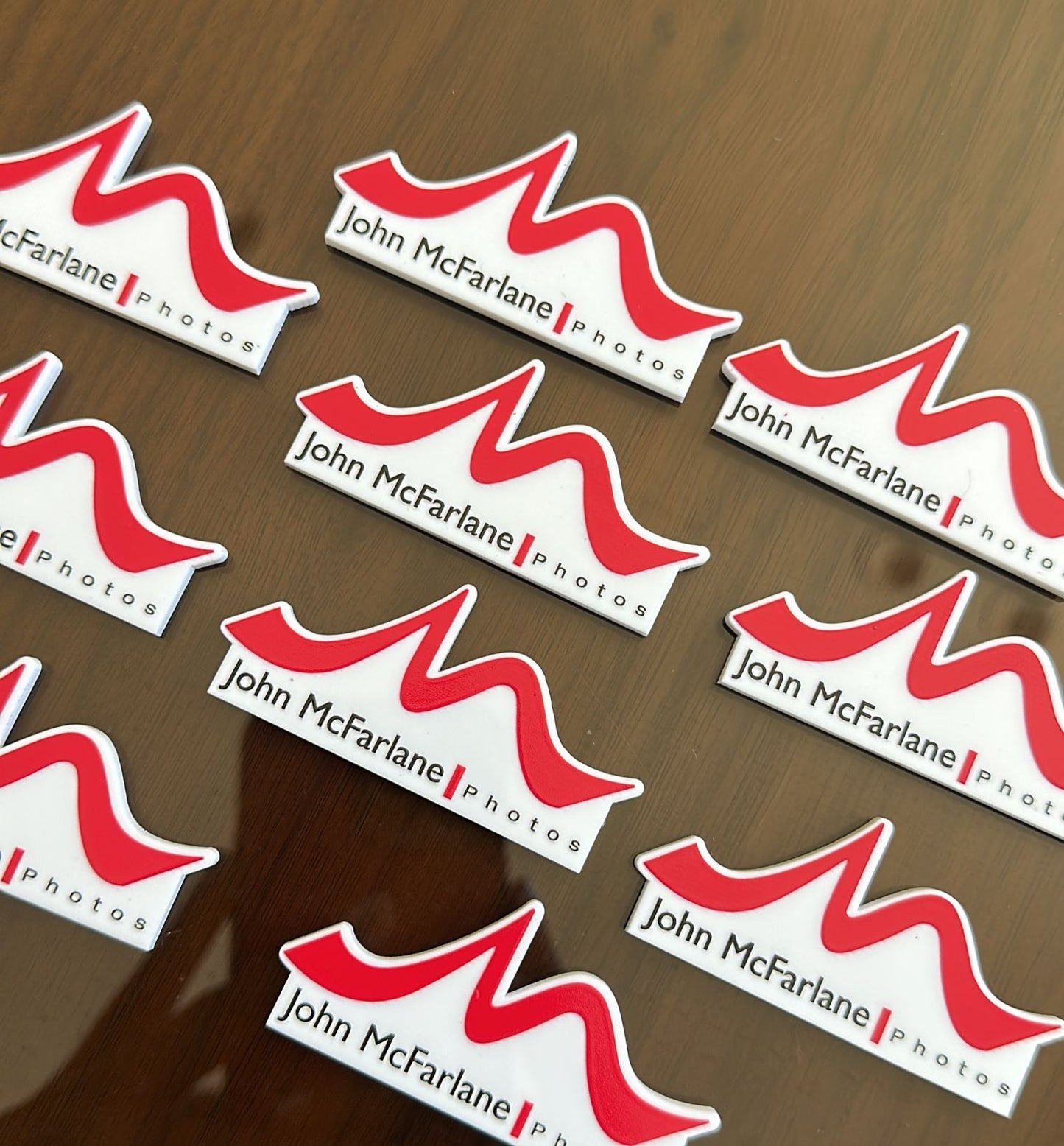 Identificador en Acrilico